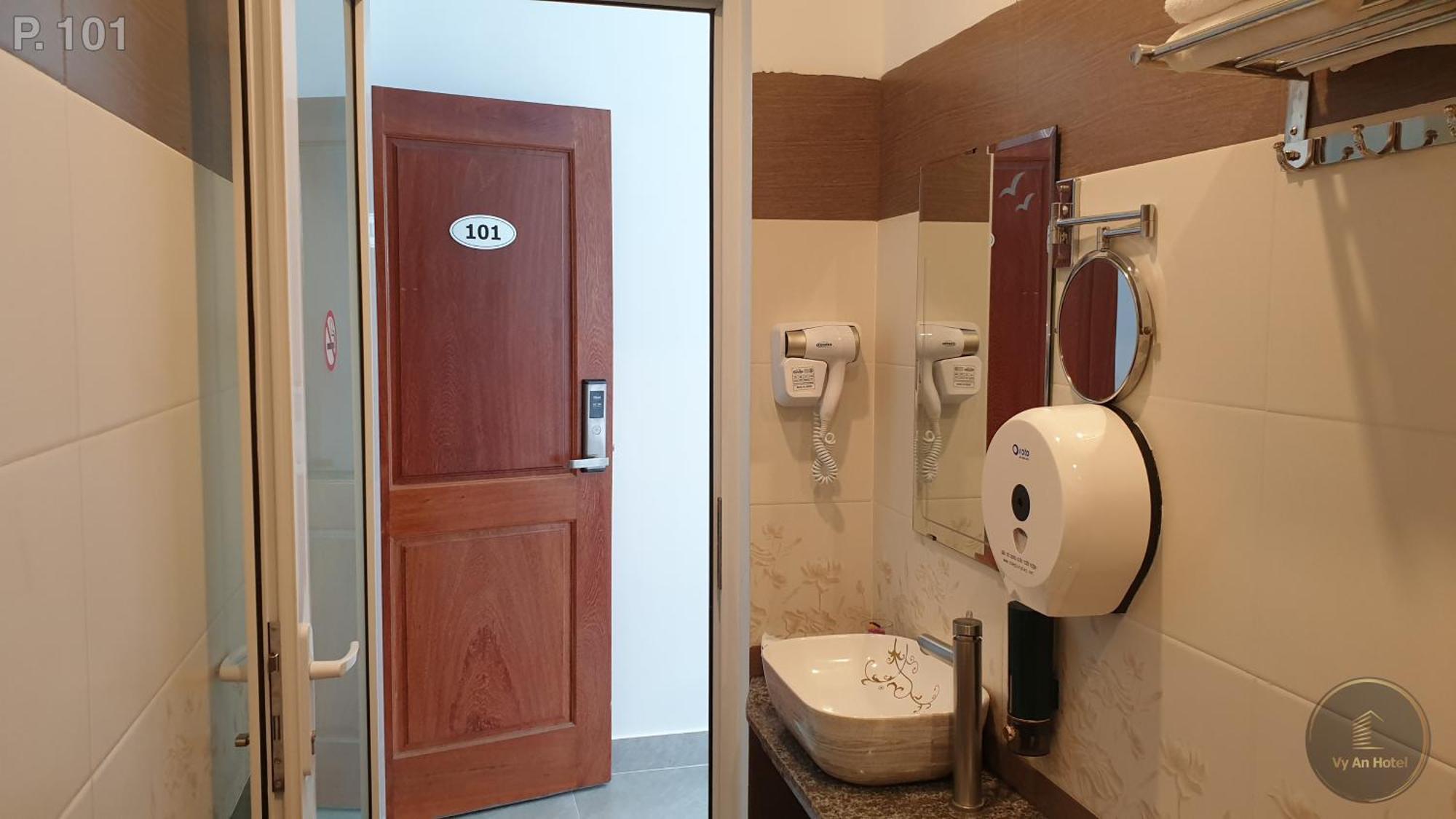 Vy An Hotel Bảo Lộc Exterior foto